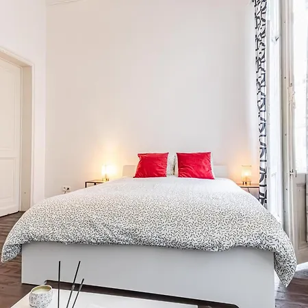 Elegant 5 Bedroom At Ghent's Core *