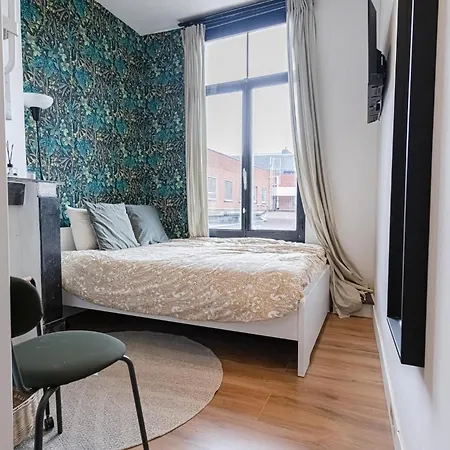 Elegant 5 Bedroom At Ghent's Core 아파트 헨트