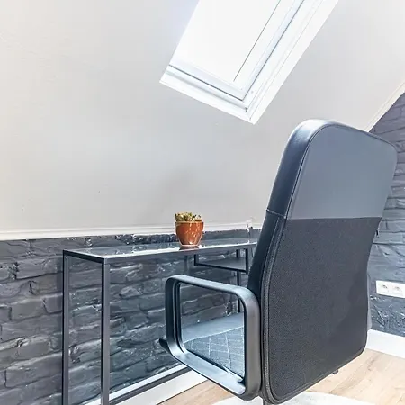 Elegant 5 Bedroom At Ghent's Core *