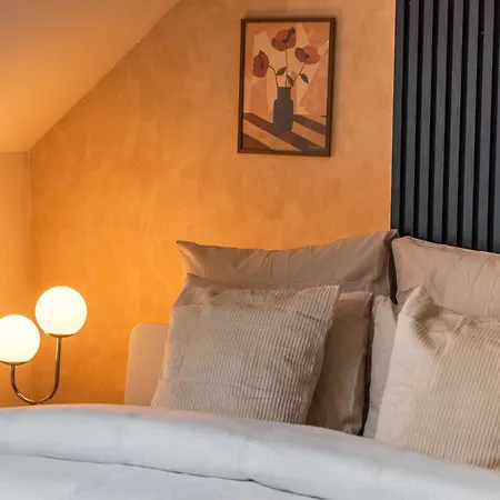 Lägenhet Elegant 5 Bedroom At Ghent's Core *