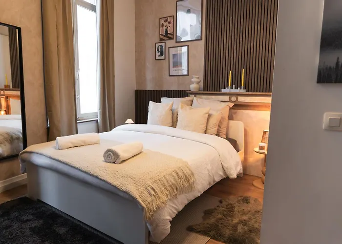 Elegant 5 Bedroom At Ghent's Core Apartament