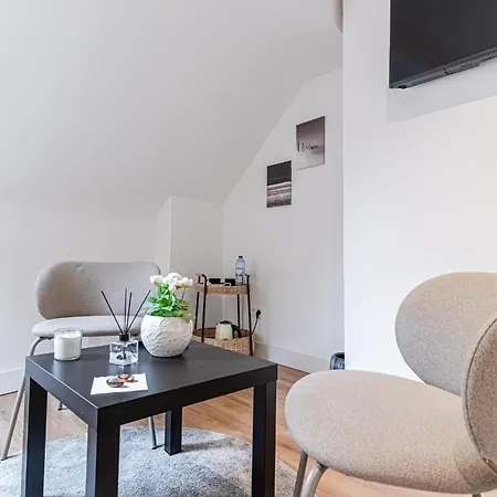 Elegant 5 Bedroom At Ghent's Core Appartement *