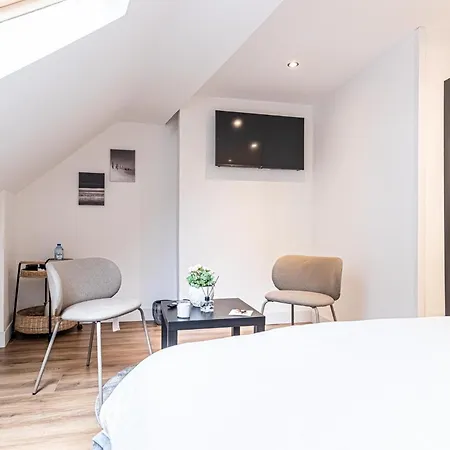 Elegant 5 Bedroom At Ghent's Core